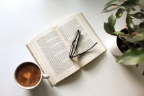 精选指南：女孩子读专科选择何种专业最好？