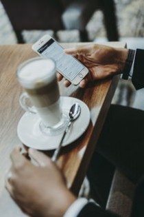 实木扇子品牌十大排名，木质扇子好还是竹质扇子好?