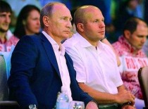 世界轻量级拳王排行榜前十名？（俄罗斯著名格斗选手）